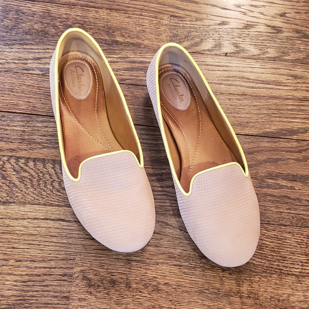 Pre owned CLARKS flat shoes women